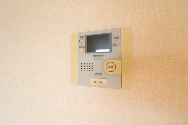 セキュリティ　モニター付きインターホン