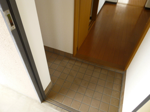 玄関　他部屋参照