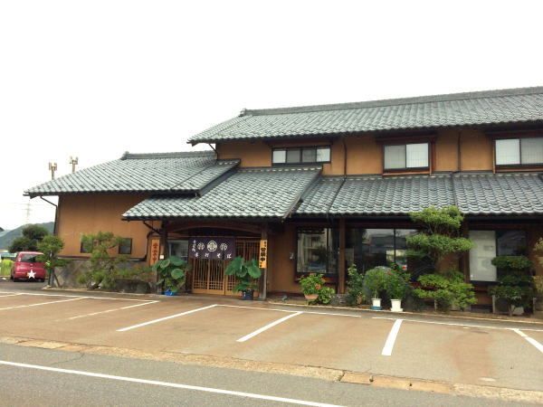 【越前市富士見が丘のアパートの飲食店】