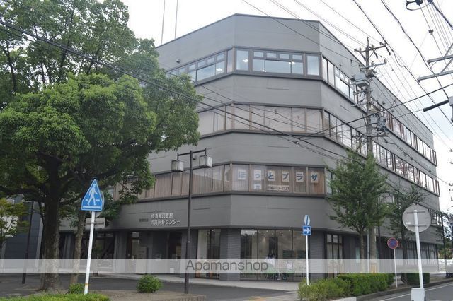 図書館　東海市立横須賀図書館（図書館）まで291m