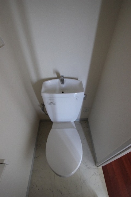 トイレ　同物件別号室