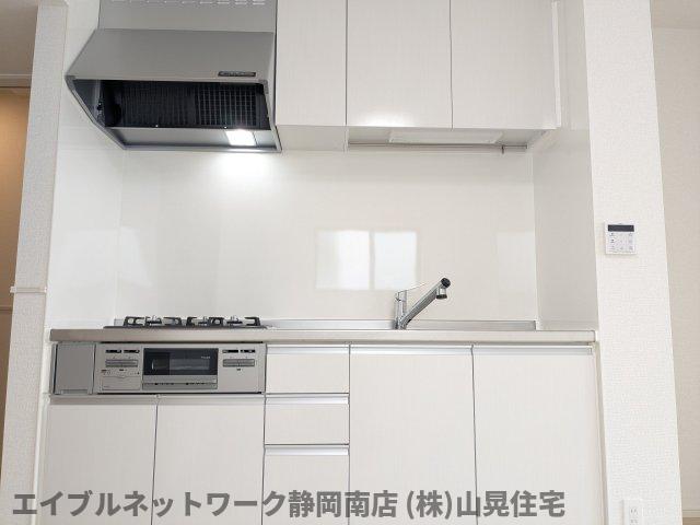 キッチン　キッチンでお料理をお楽しみください