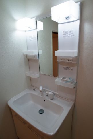 洗面設備　シャンプー＆ドレッサー