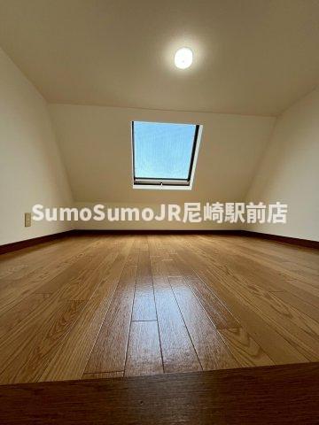 その他　ゆったりした洋室です