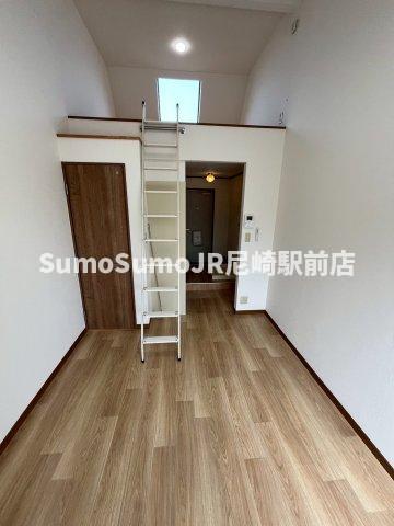 居室・リビング　おしゃれな居間です