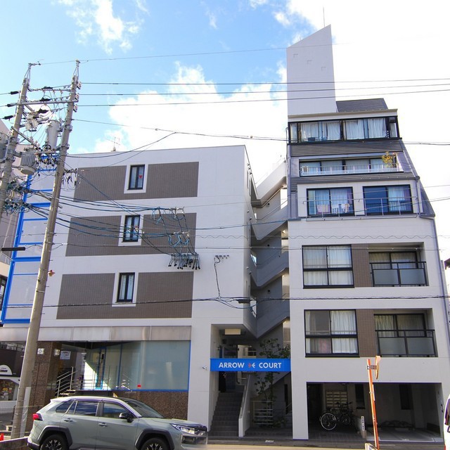 エントランス　お問い合わせは美濃善不動産駅前店へ