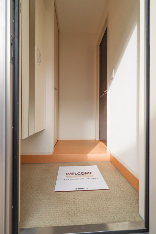 玄関　図面と現状に相違がある場合には現状を優先