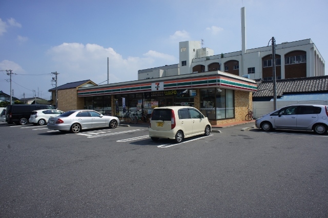 コンビニ　セブンイレブン（コンビニ）まで501m