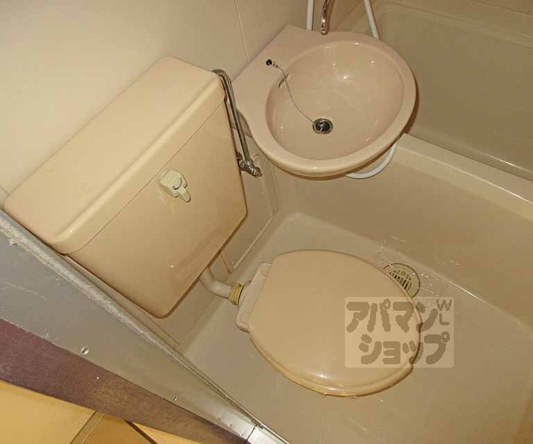 トイレ　シャワーついでに掃除できますよ