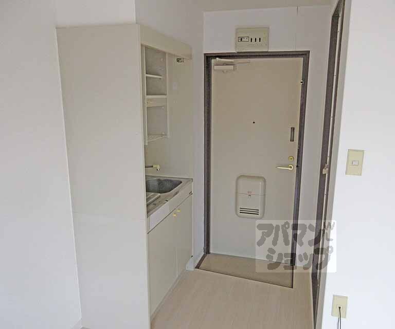 玄関　玄関周りも余裕あります