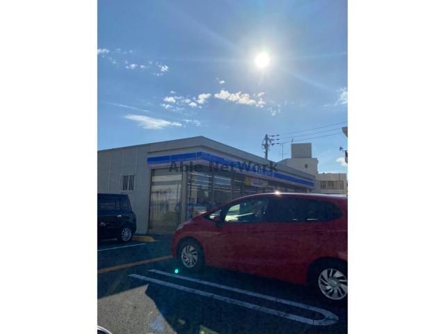 コンビニ　ローソン阿南税務署前店（コンビニ）まで256m