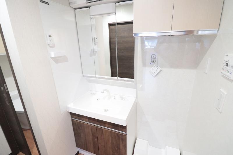 洗面設備　洗面所・洗濯機置場