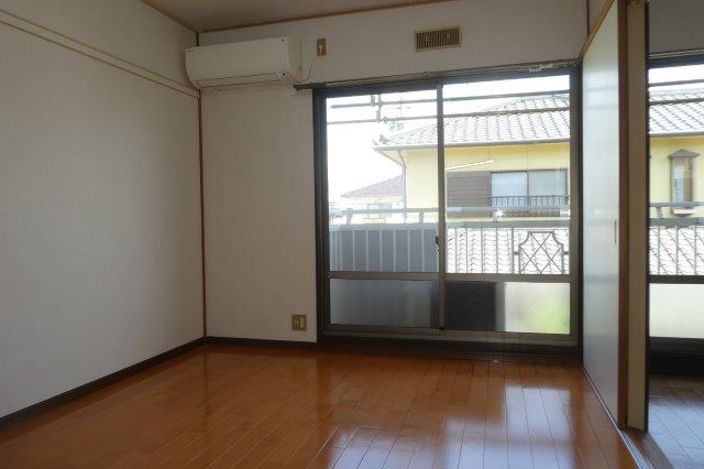 居室・リビング　洋室