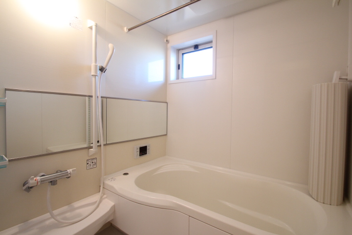 バス・シャワールーム　一坪バス◎浴室乾燥機付◎付追い焚き付◎