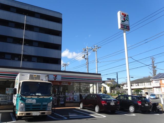 コンビニ　セブンイレブン（コンビニ）まで100m