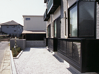 バルコニー　南向きで日当たりも良好。