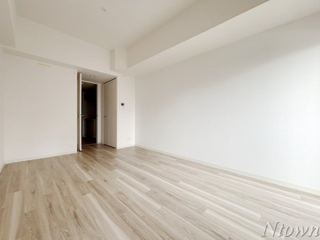 居室・リビング　こちらの居間で趣味の時間をお楽しみください