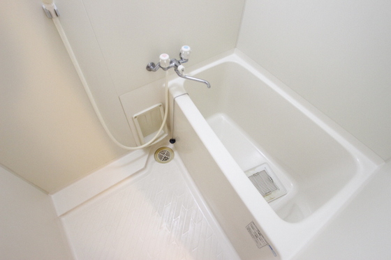 バス・シャワールーム　※別部屋の写真です