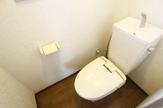 トイレ　※別部屋の写真です