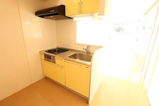 キッチン　対面システムキッチン（ガスコンロ付）