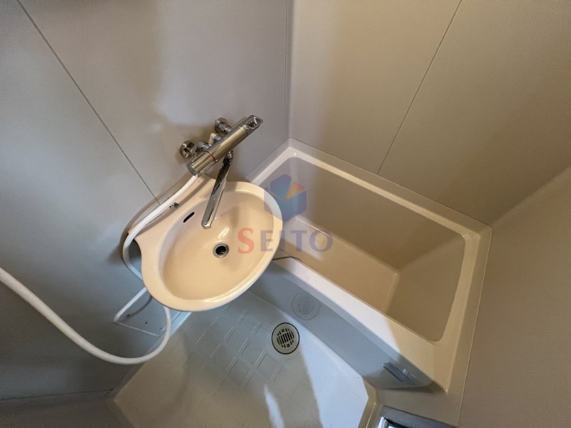 バス・シャワールーム　リビング