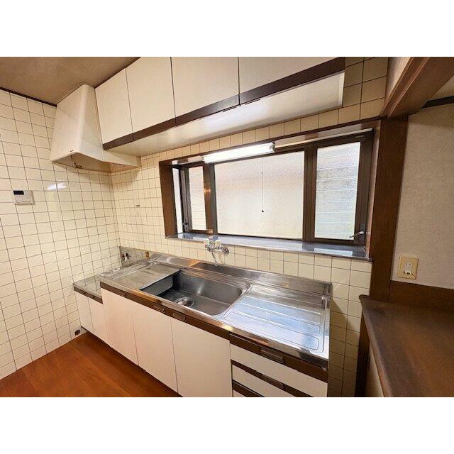 キッチン　ワークトップ広めのキッチンでお料理も楽しめます♪