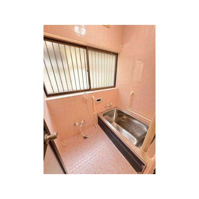 バス・シャワールーム　一日の疲れを癒すバスルームは追い焚き機能付き☆