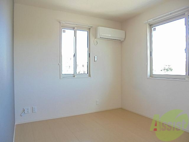 その他部屋・スペース　こちらの陽当りのいいお部屋で、ｌおやすみくださいませ。