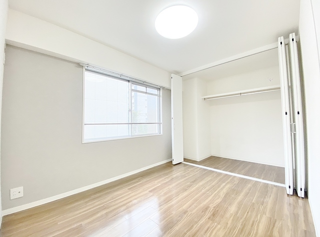 収納　洋室６帖・クローゼット