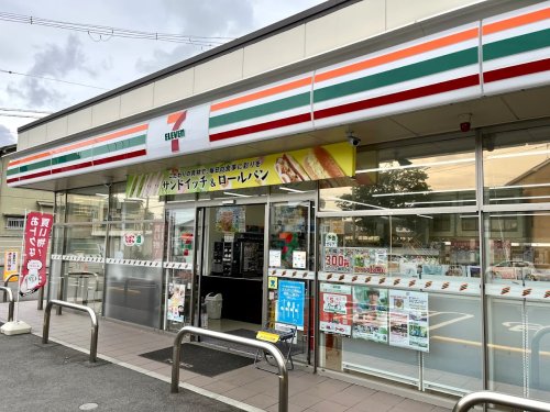 コンビニ　セブンイレブン 東大阪金岡4丁目店（コンビニ）まで425m