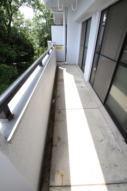 バルコニー　※別部屋の参考写真の為、原状優先です。