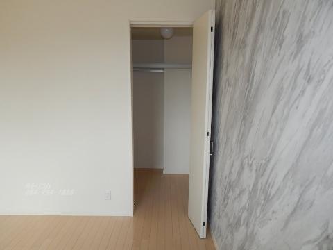 収納　ウォークインクローゼット