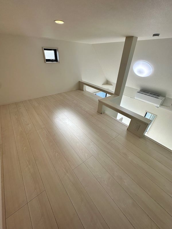 収納　ロフト付き