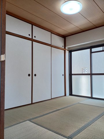 居室・リビング　和室がひろがる居住スペース