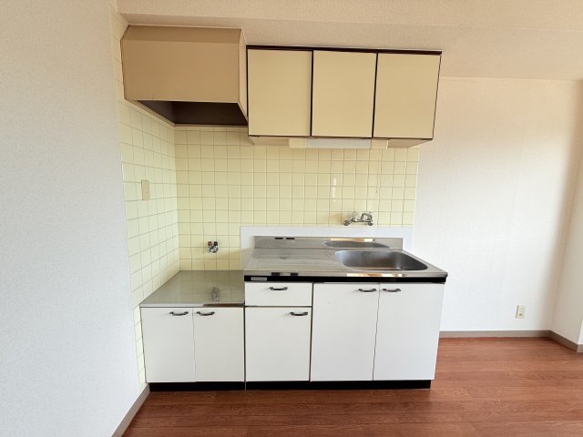 キッチン　同物件の参考写真です。