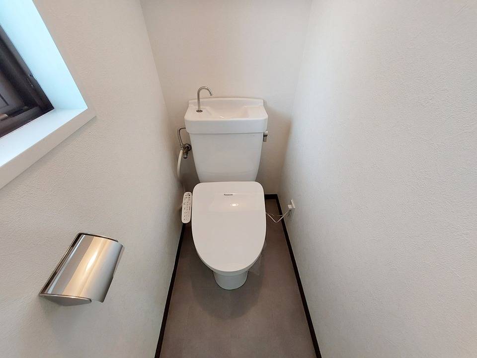 トイレ　トイレ