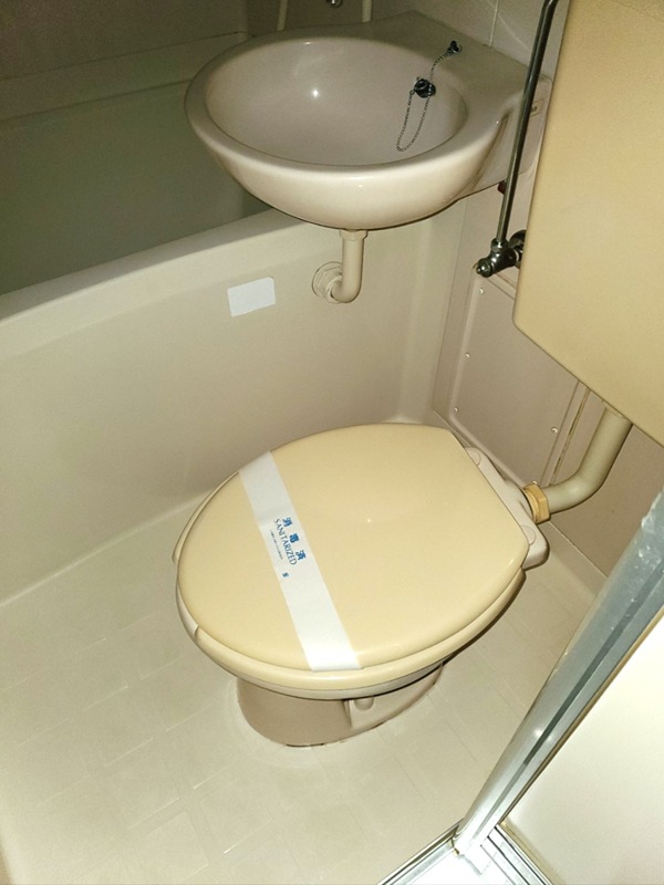 トイレ　別部屋参考