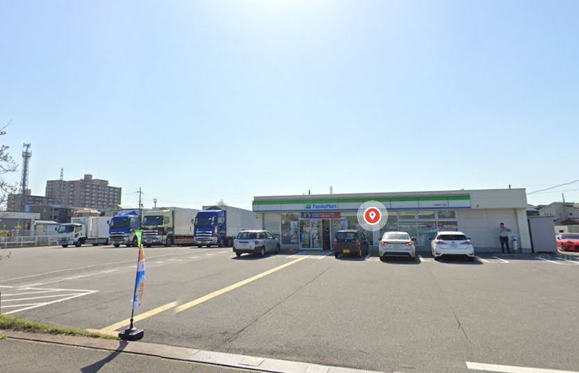 コンビニ　ファミリーマート 二見町西二見店（コンビニ）まで1489m