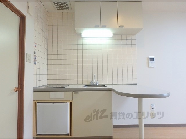 キッチン　収納スペース。