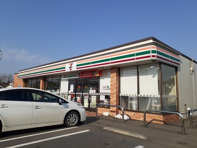 コンビニ　セブンイレブン大田原野崎店（コンビニ）まで600m