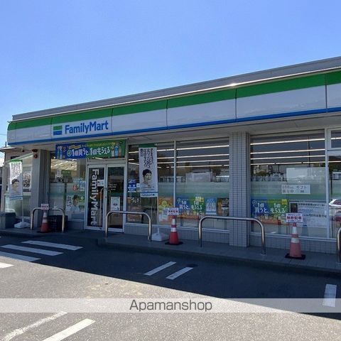コンビニ　ファミリーマート伊那上の原店（コンビニ）まで56m