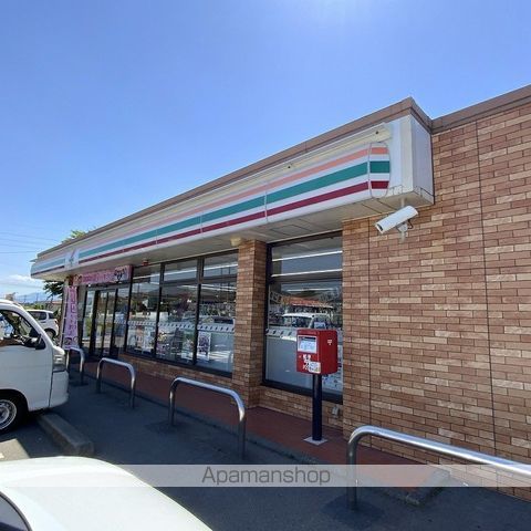 コンビニ　セブンイレブン伊那みすず団地前店（コンビニ）まで822m