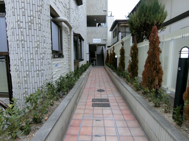 エントランス　詳細は、RISUMO江坂本店→06-6155-7137まで♪