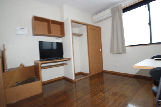 居室・リビング　※別号室のお写真です