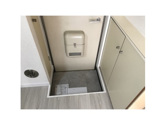 玄関　シューズボックスあります