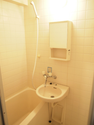 洗面設備　洗面所です