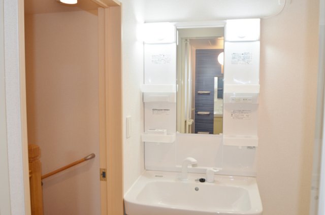 洗面設備　洗面化粧台