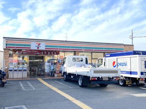 コンビニ　セブンイレブン 堺和田東店（コンビニ）まで367m