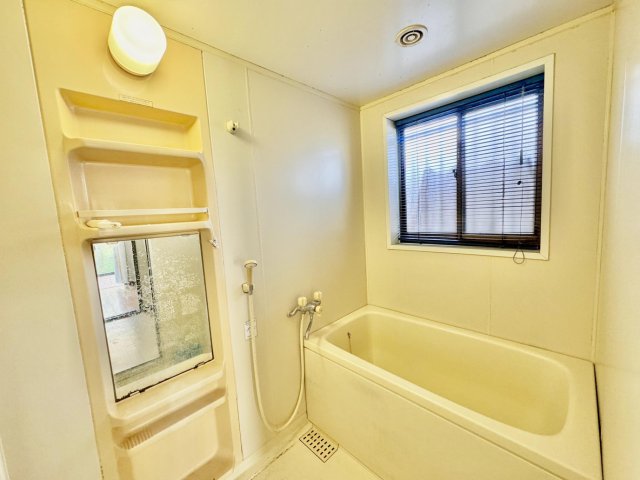 バス・シャワールーム　使い勝手の良いユニットバス