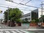 中学校　桐蔭中学校（中学校）まで459m